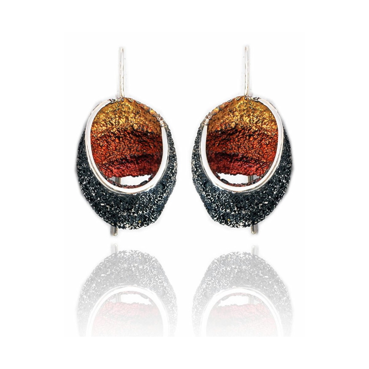 Ochre Sinera big earrings van Arior Barcelona