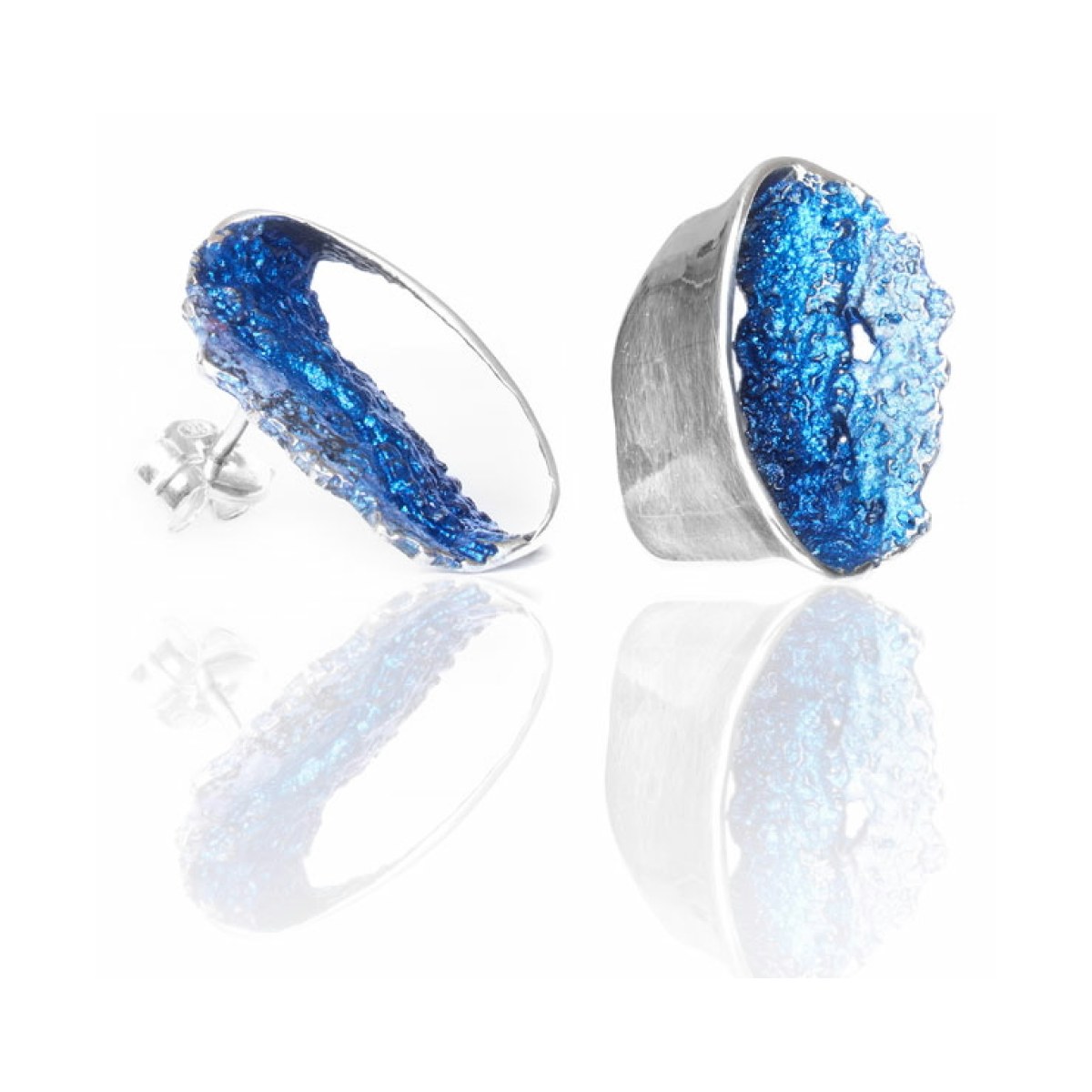 Gala electric blue small earrings van Arior Barcelona