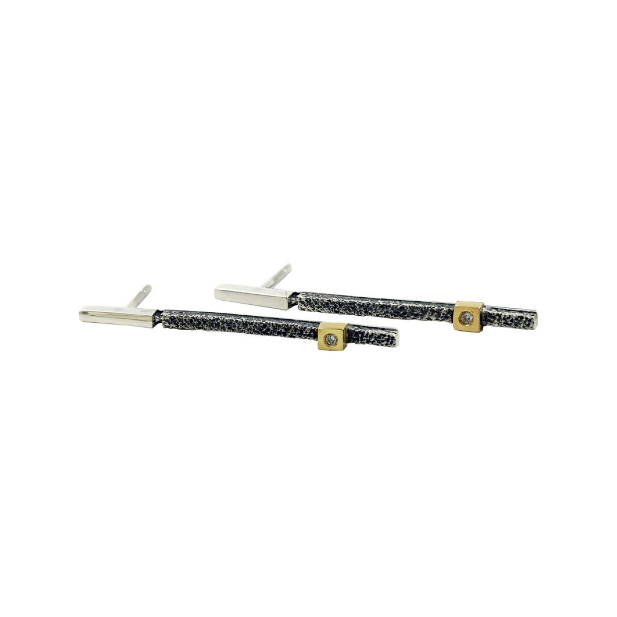 Kora square medium earring van Arior Barcelona