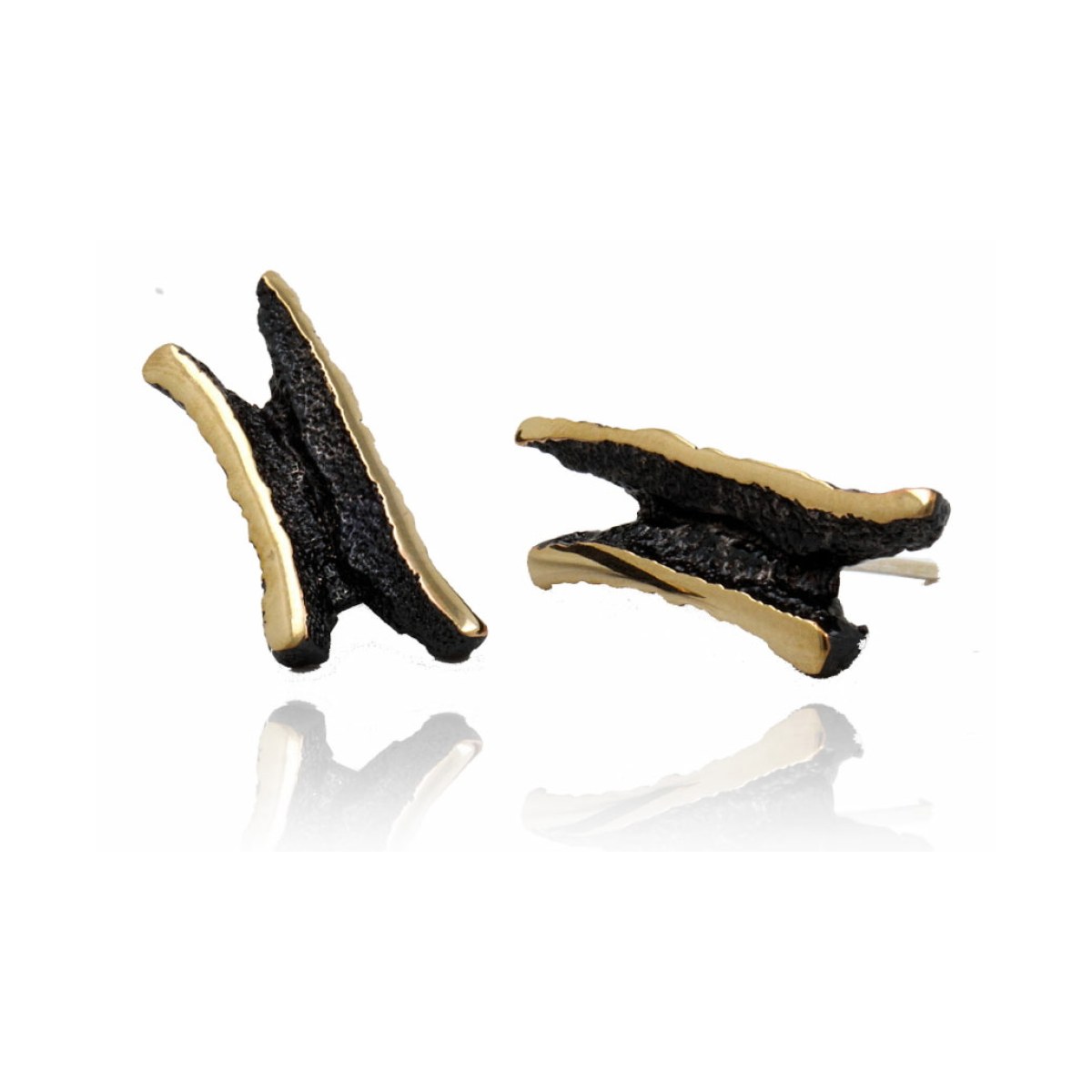 Iliaca GoldenBlack earring van Arior Barcelona