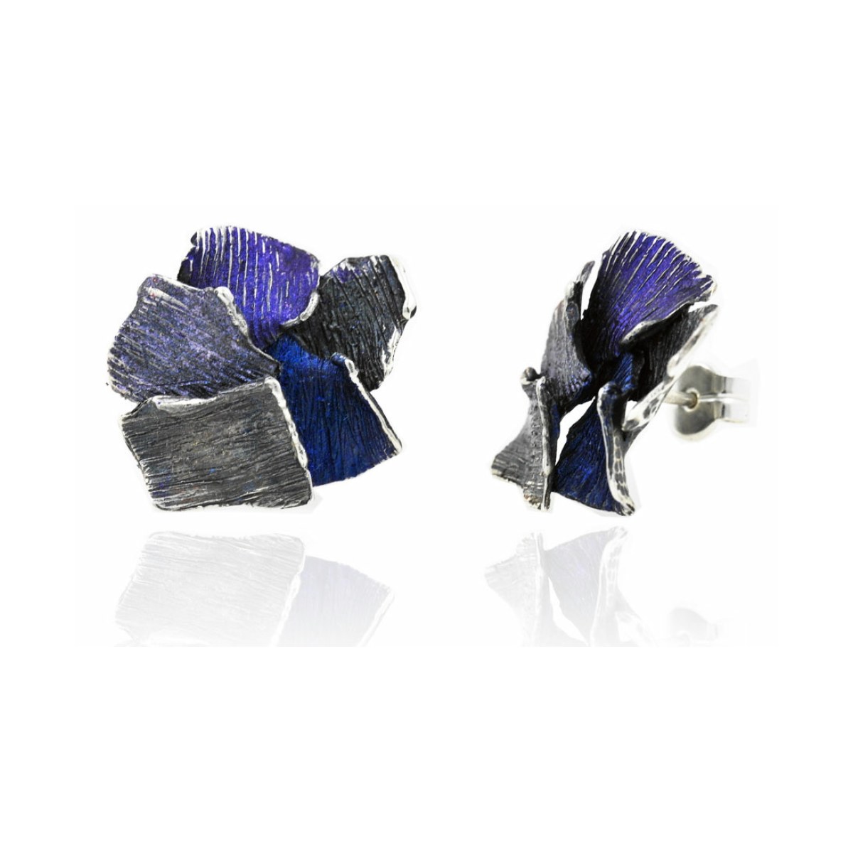 Big blue/violet Summum earrings van Arior Barcelona