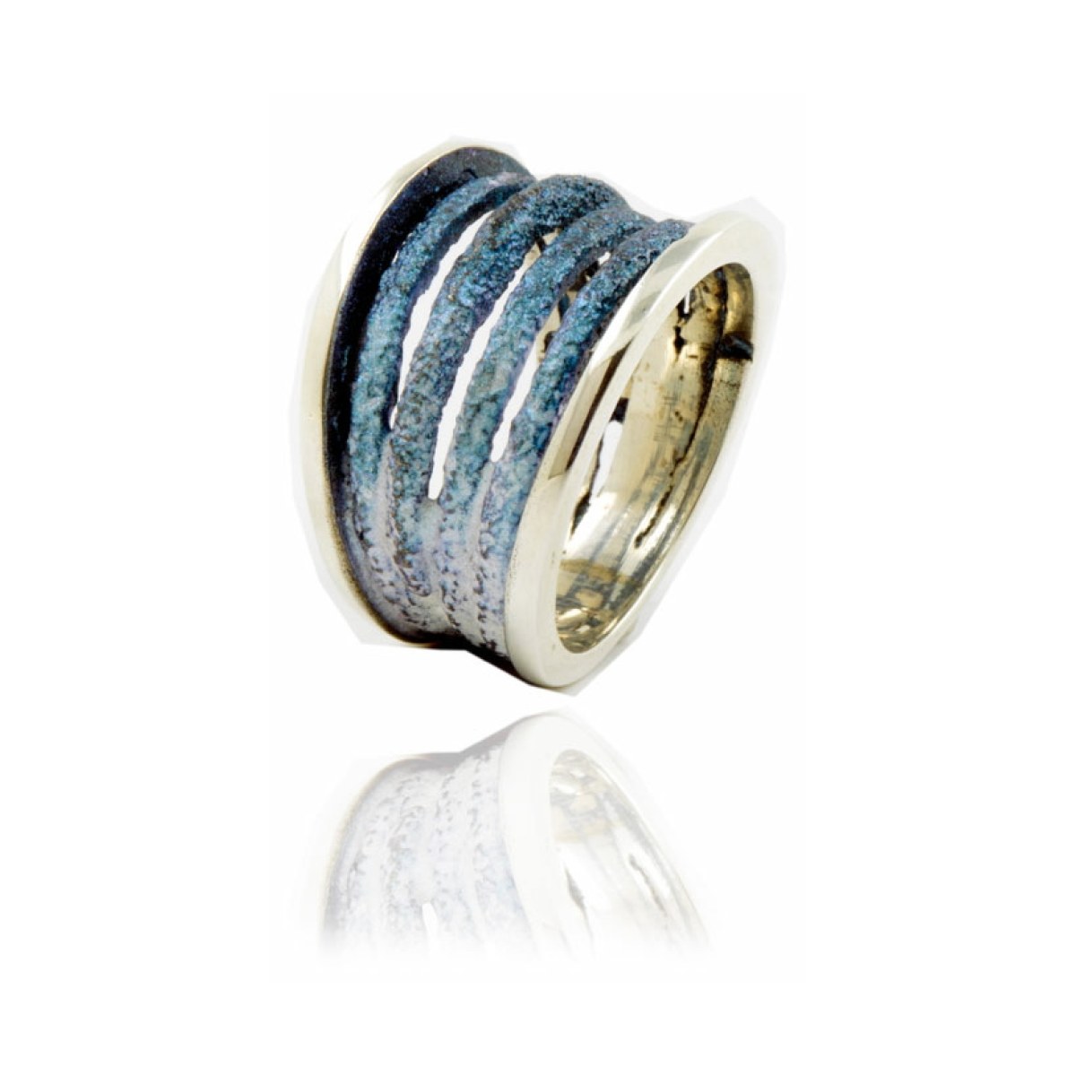Dynamic blue big ring van Arior Barcelona