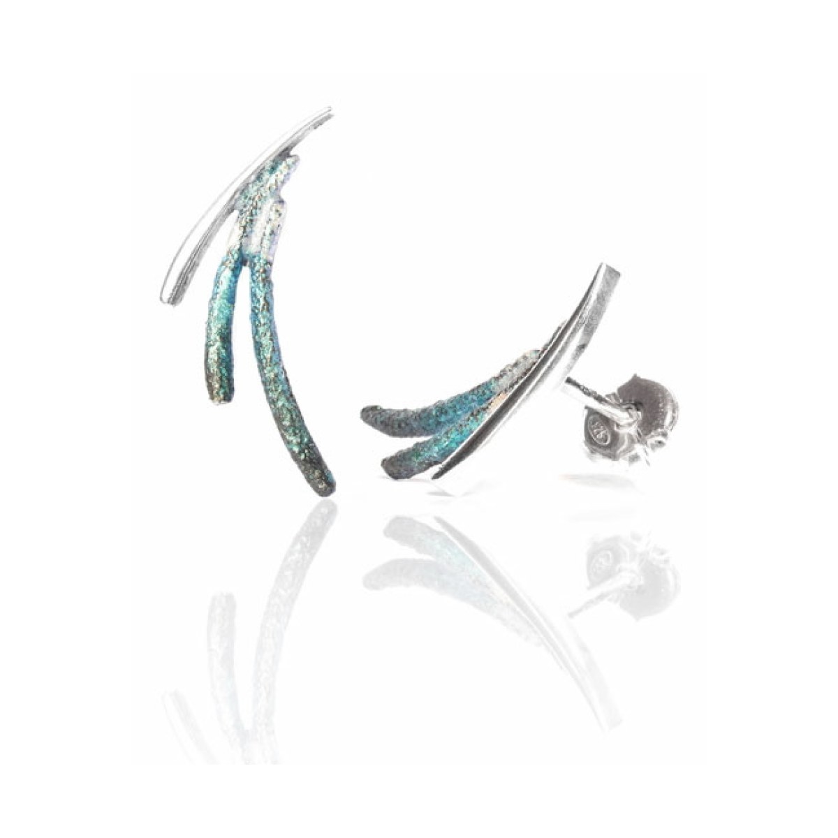 Dynamic blue little earring van Arior Barcelona