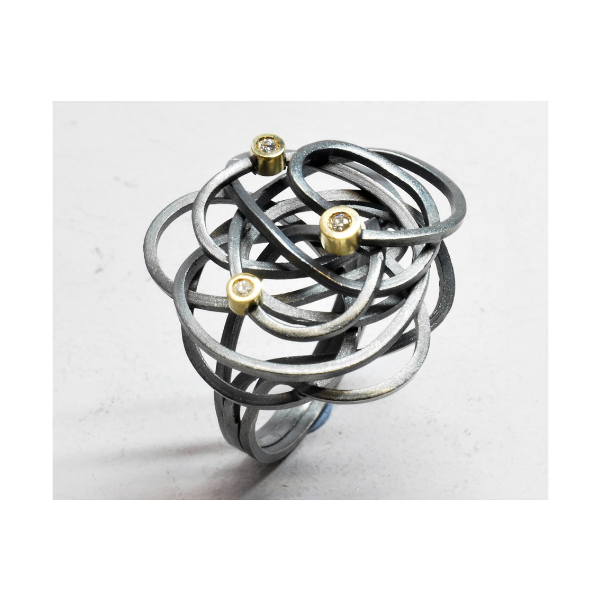 Caos silver&gold 3 brilliants ring van Arior Barcelona