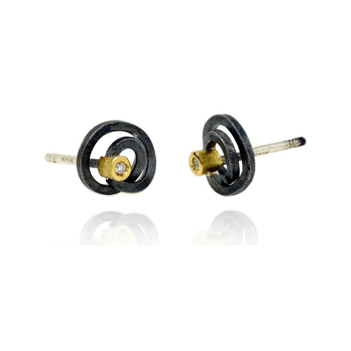 Caos earring van Arior Barcelona
