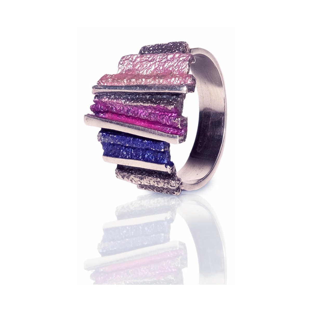 Dana violet small ring van Arior Barcelona