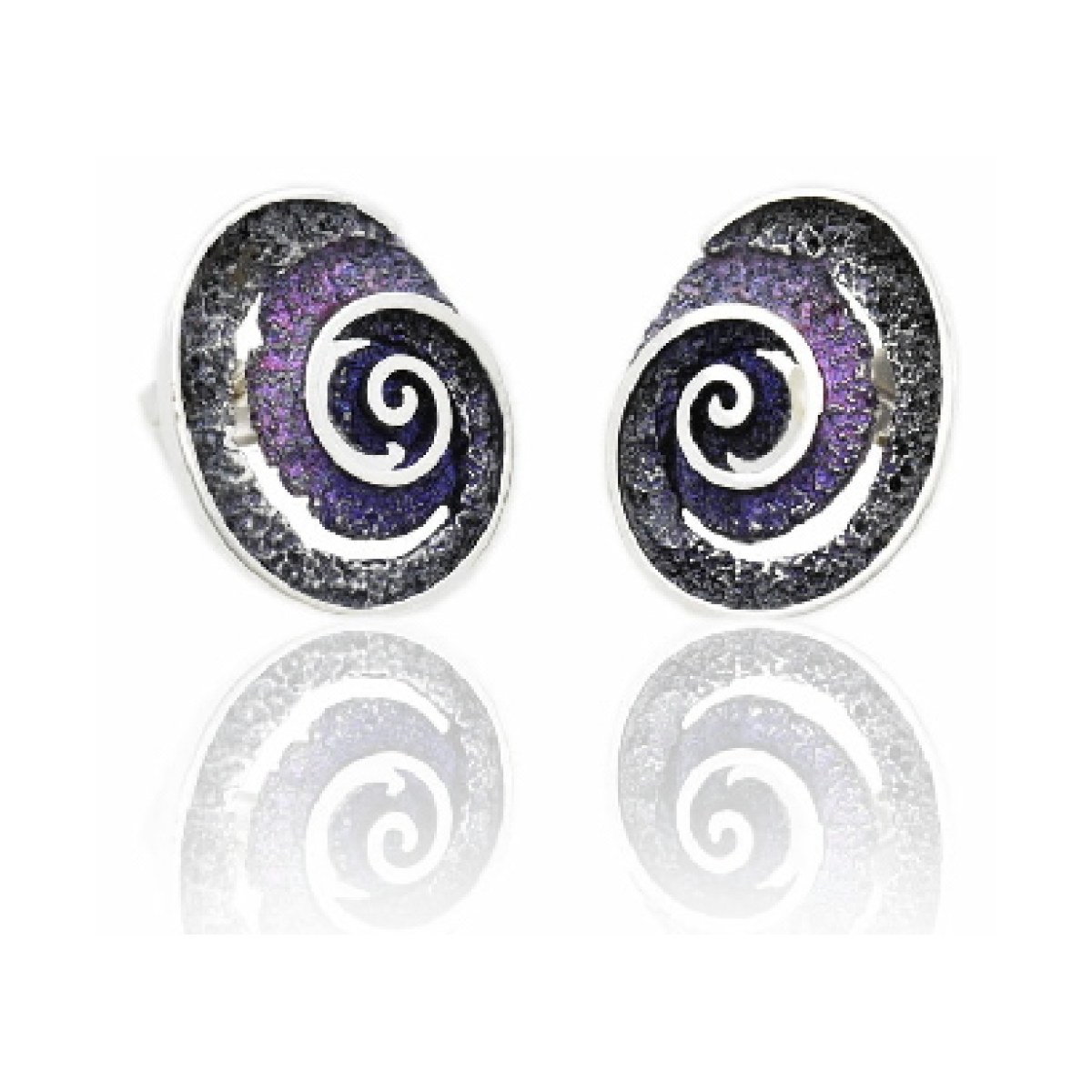 Riera Violet big earrings van Arior Barcelona