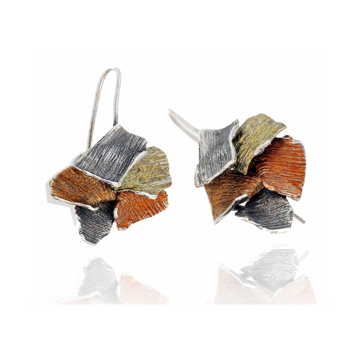 Big ochre Summum earrings van Arior Barcelona