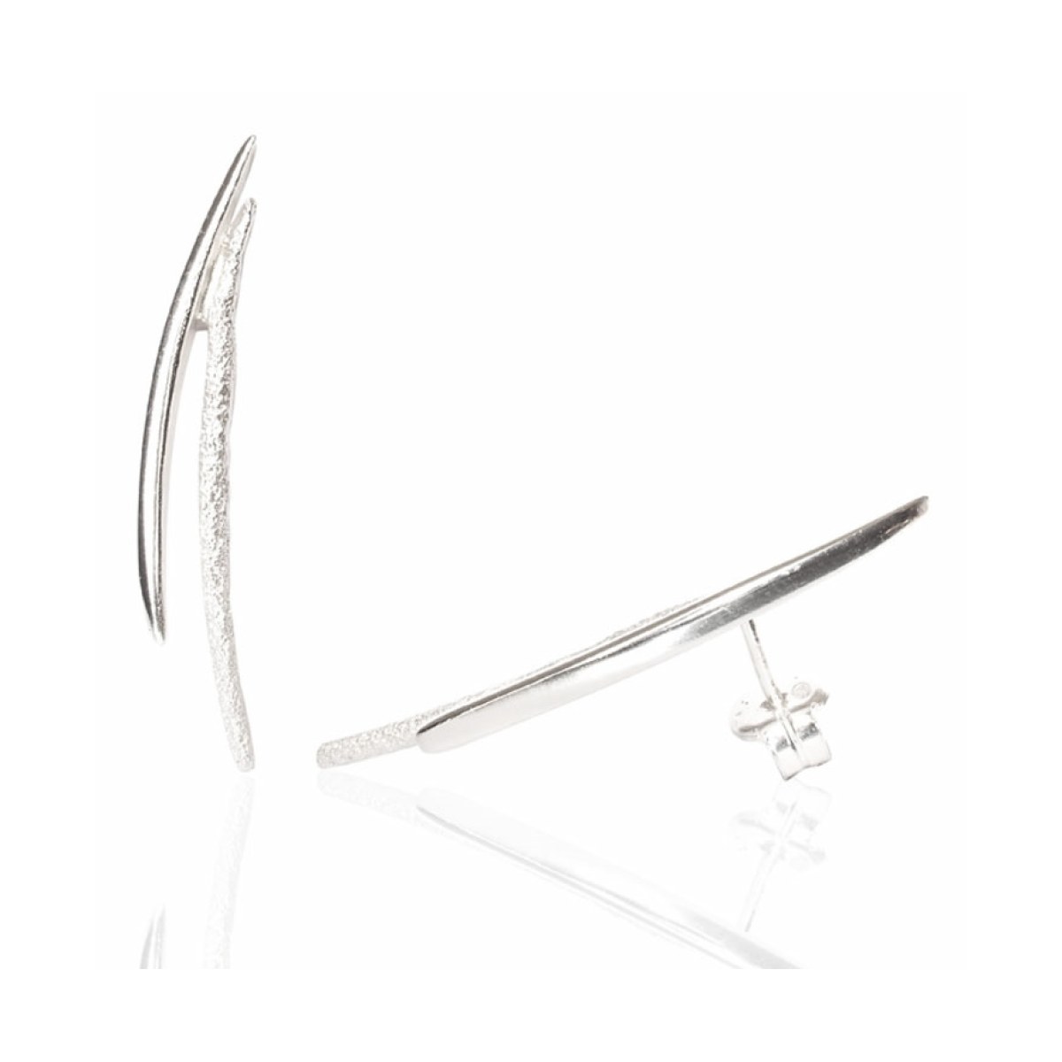 Dynamic medium earring van Arior Barcelona