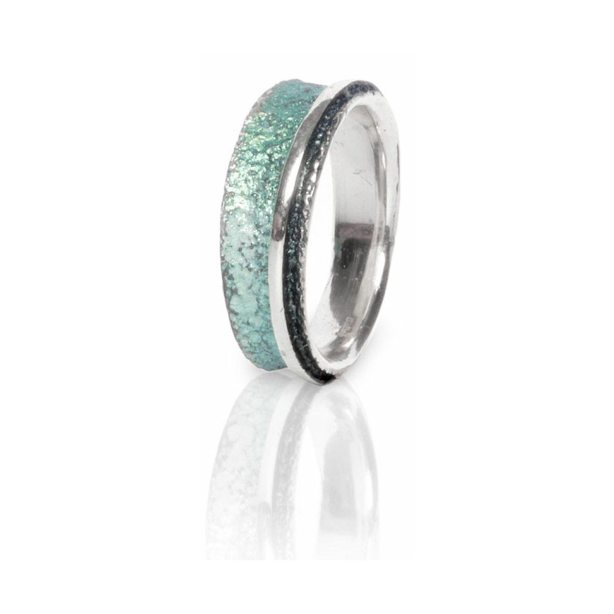 Osha emerald green small ring van Arior Barcelona