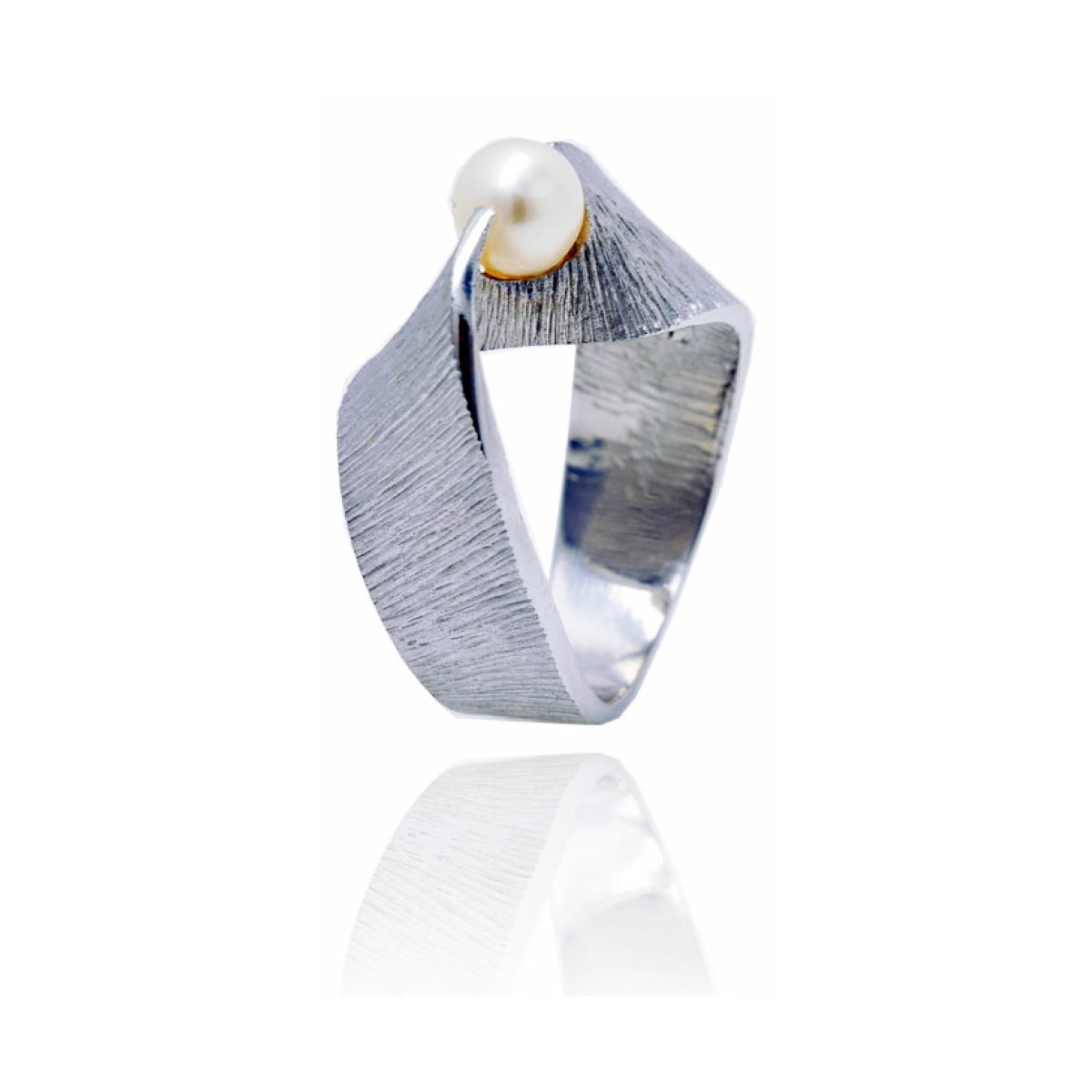 Moebius big ring van Arior Barcelona