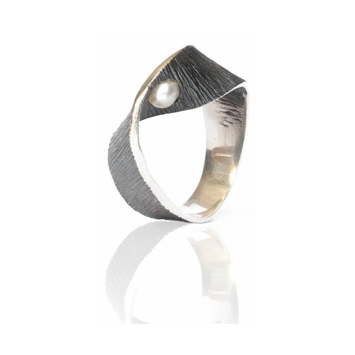 Moebius small ring van Arior Barcelona