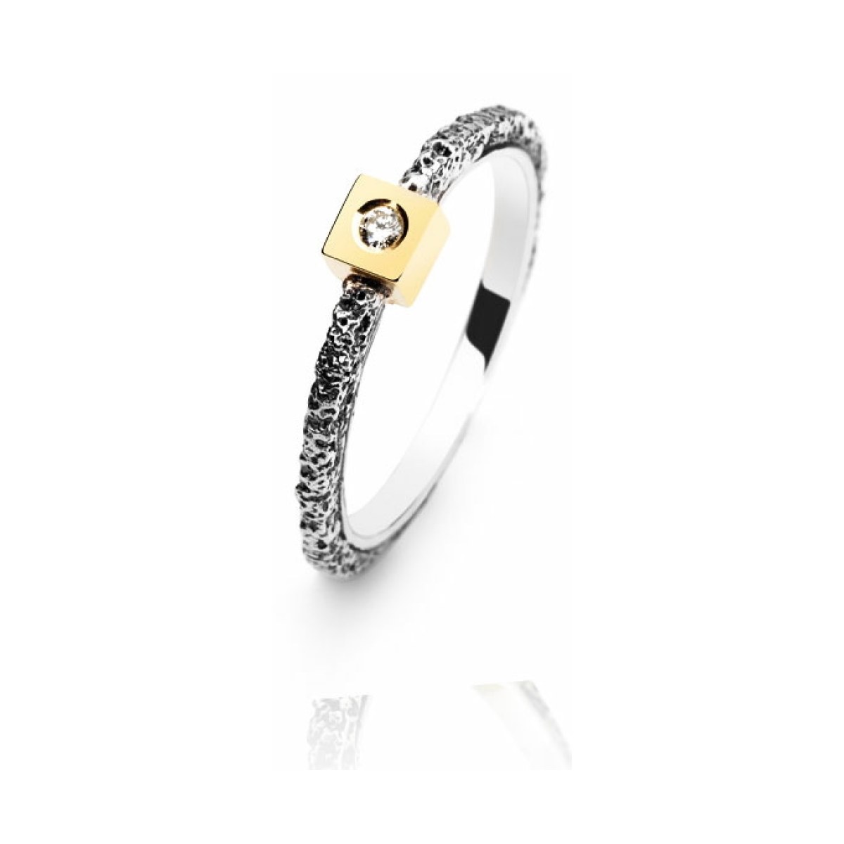 Kora small square ring van Arior Barcelona