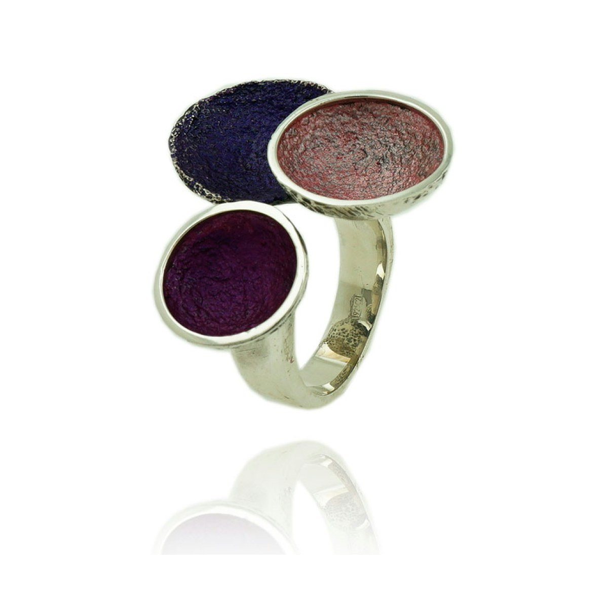 Singular violet ring van Arior Barcelona
